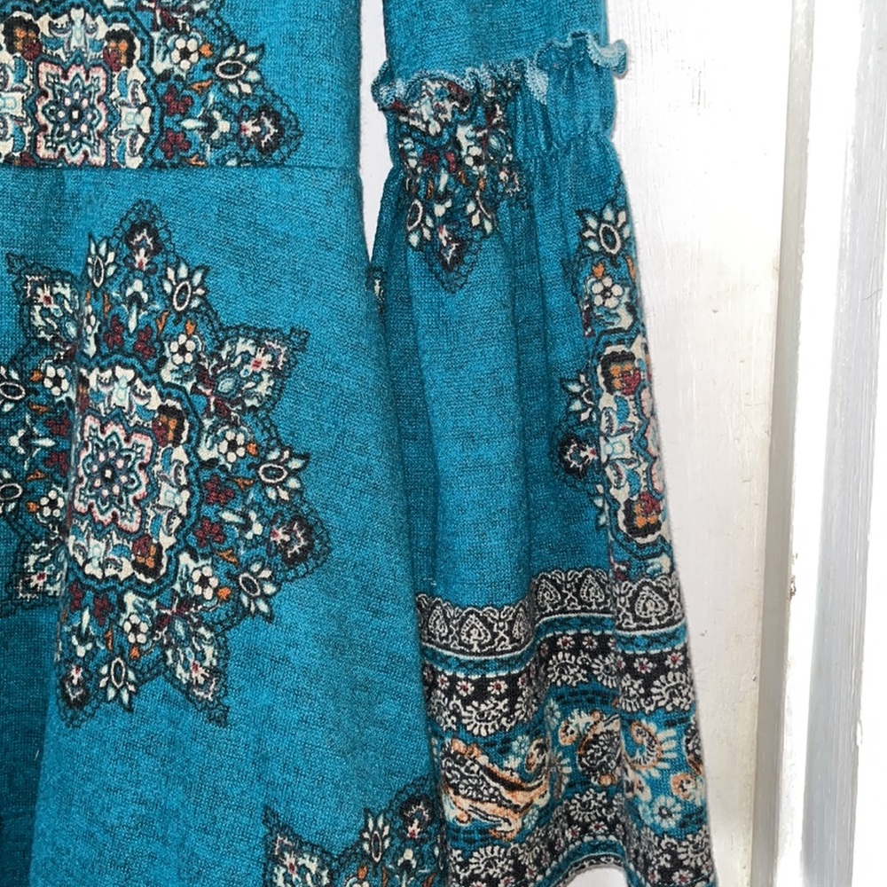 Dress - Picture 3 of 6